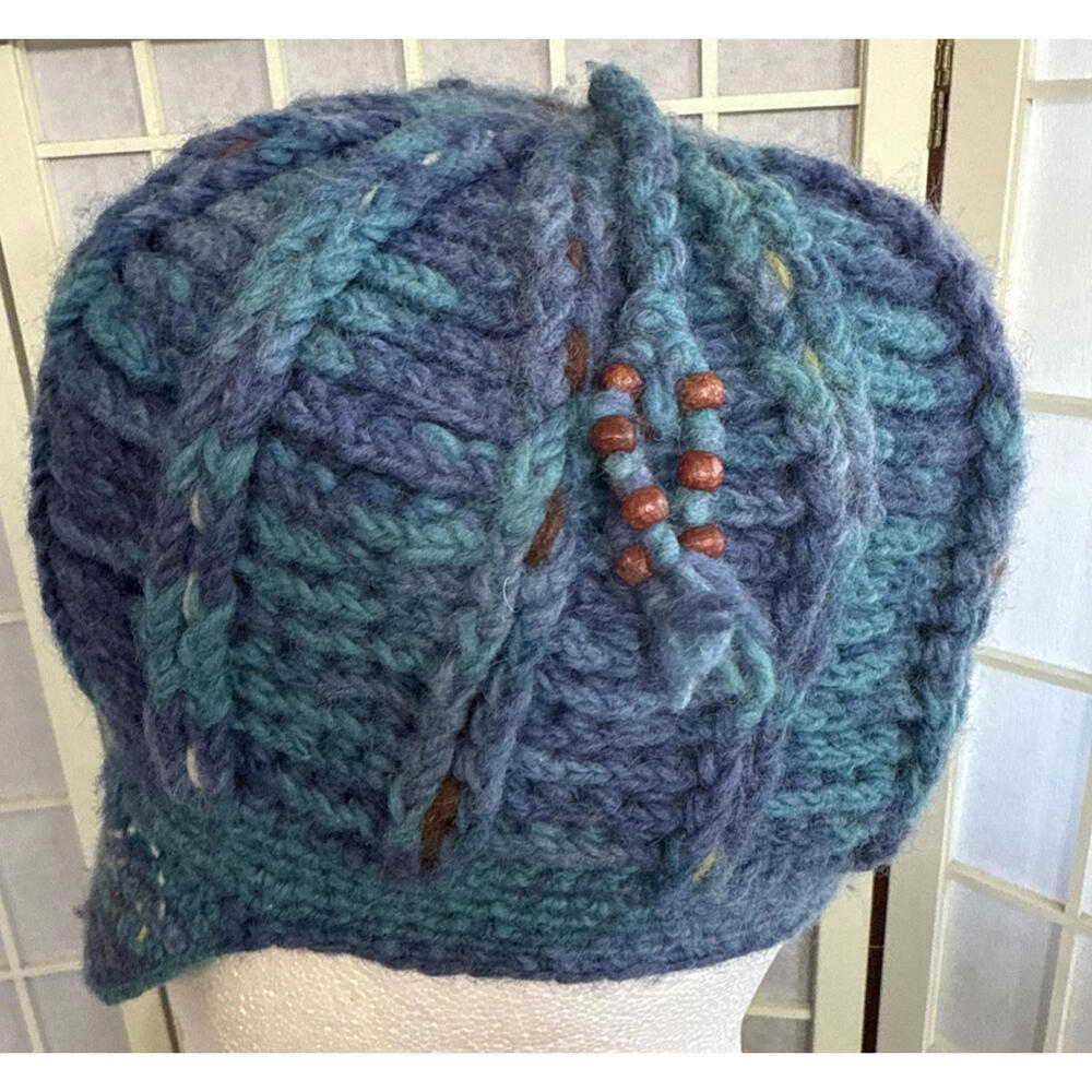 Newari Icelandic Design Chunky Knit Crochet Style French Multicolor Y2K Beret‎